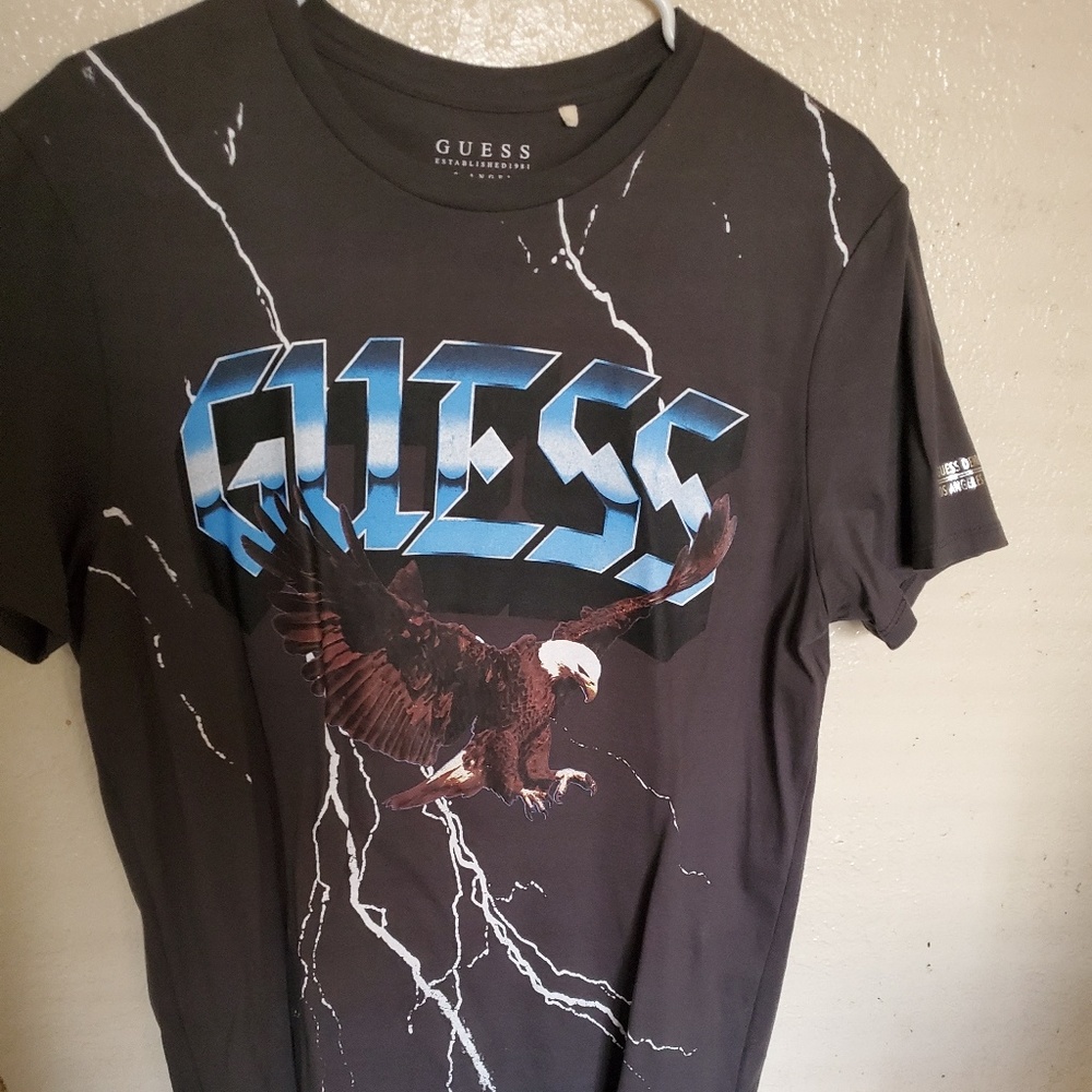 Guess T shirt